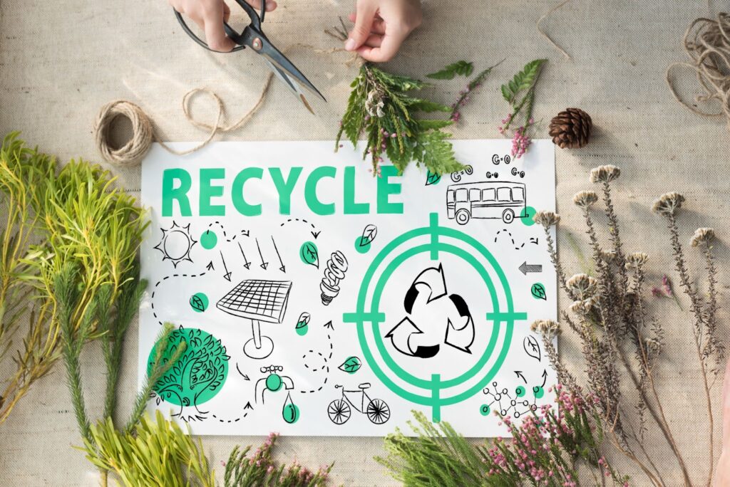 The process of producing paper from recycled paper The process of producing paper from recycled paper